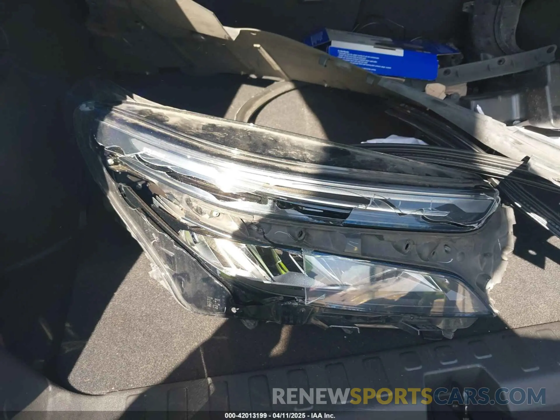 12 Photograph of a damaged car 3GNAXKEV8NL106777 CHEVROLET EQUINOX 2022
