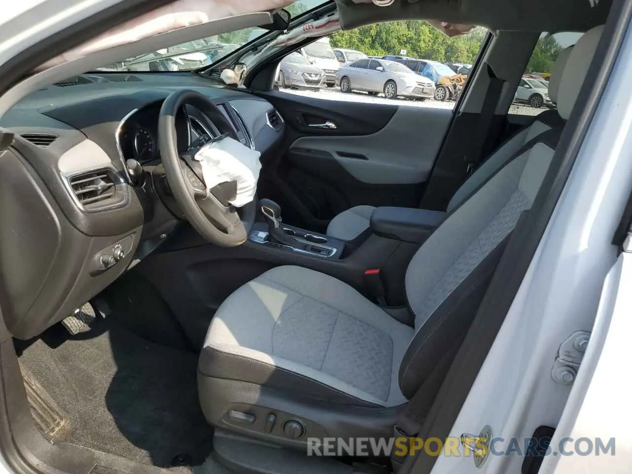 7 Photograph of a damaged car 3GNAXKEV8NL246585 CHEVROLET EQUINOX 2022