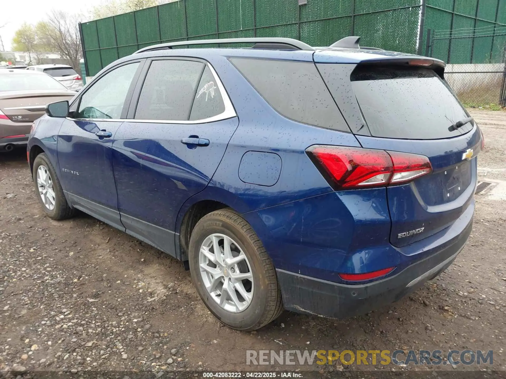 3 Photograph of a damaged car 3GNAXKEV8NL261474 CHEVROLET EQUINOX 2022