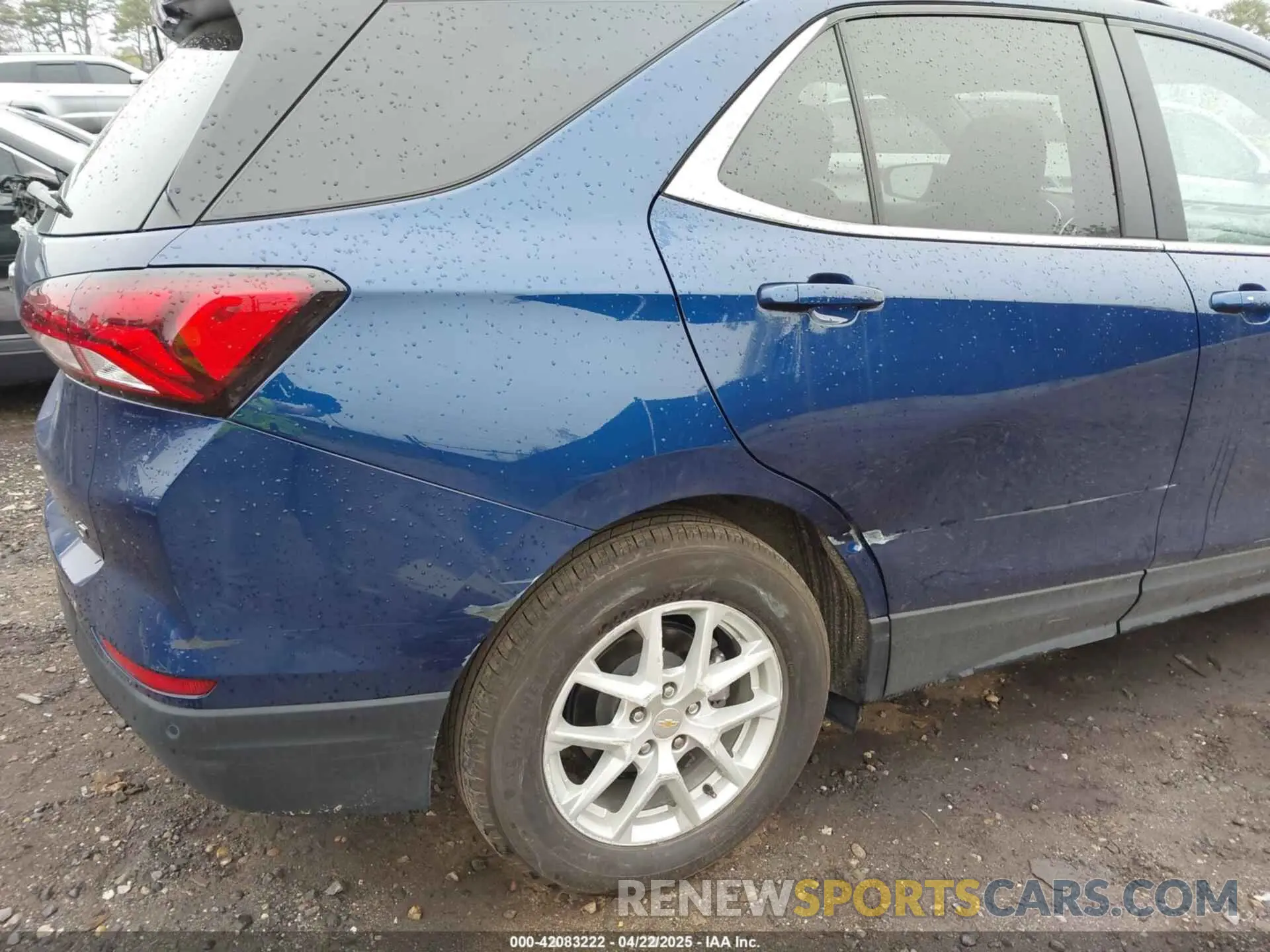 6 Photograph of a damaged car 3GNAXKEV8NL261474 CHEVROLET EQUINOX 2022