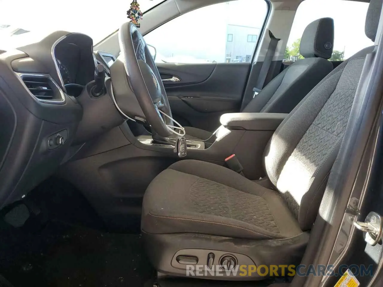7 Фотография поврежденного автомобиля 3GNAXKEV9NS101805 CHEVROLET EQUINOX 2022