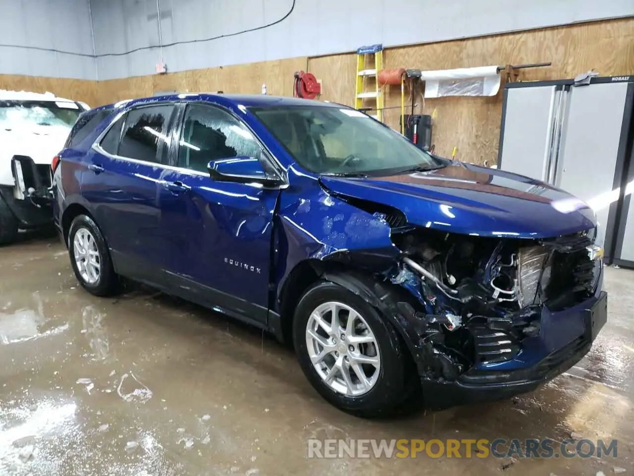 4 Photograph of a damaged car 3GNAXKEVXNL241629 CHEVROLET EQUINOX 2022