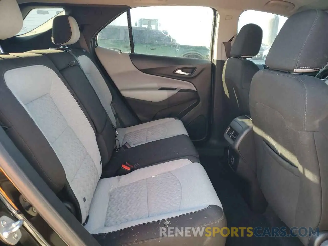 11 Photograph of a damaged car 3GNAXKEVXNL242859 CHEVROLET EQUINOX 2022