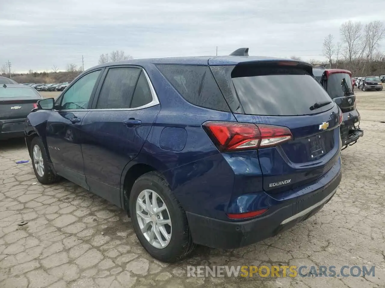 2 Photograph of a damaged car 3GNAXKEVXNL296176 CHEVROLET EQUINOX 2022
