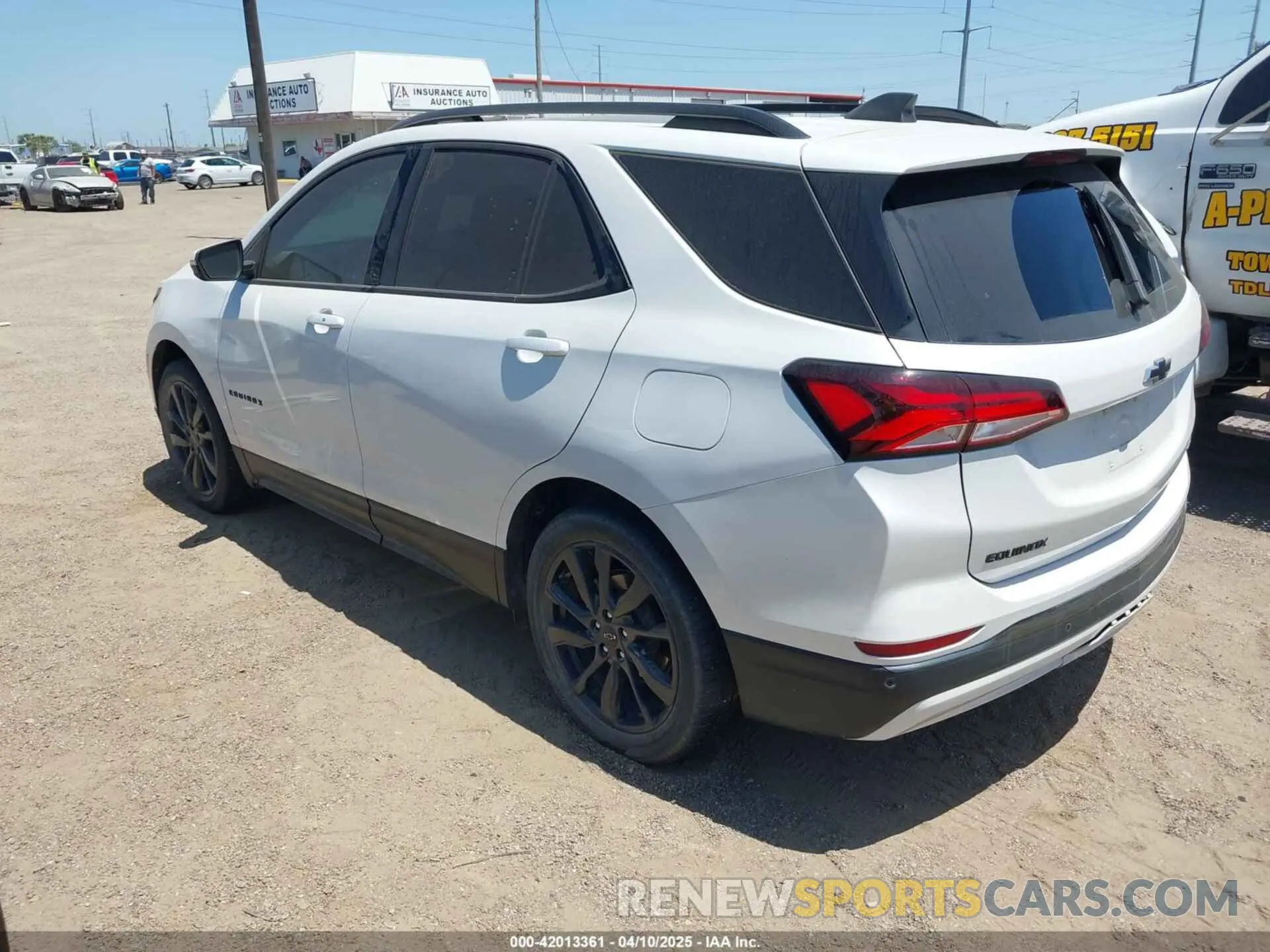3 Photograph of a damaged car 3GNAXMEV0NS100568 CHEVROLET EQUINOX 2022