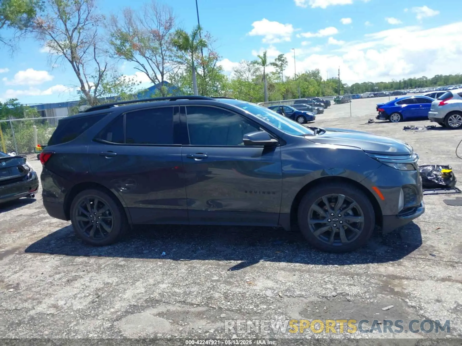 13 Фотография поврежденного автомобиля 3GNAXMEV0NS105933 CHEVROLET EQUINOX 2022