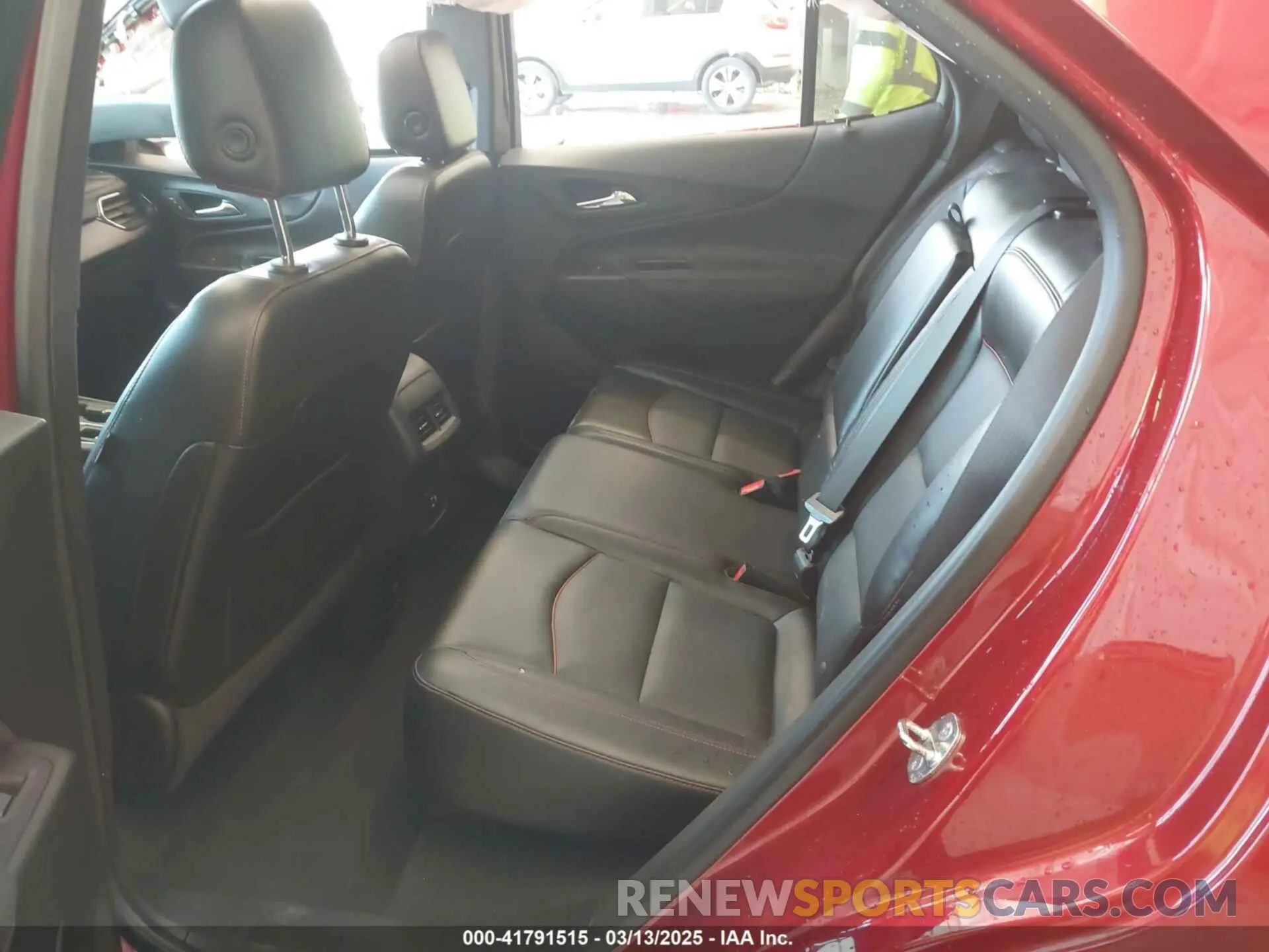 8 Photograph of a damaged car 3GNAXMEV1NS107156 CHEVROLET EQUINOX 2022