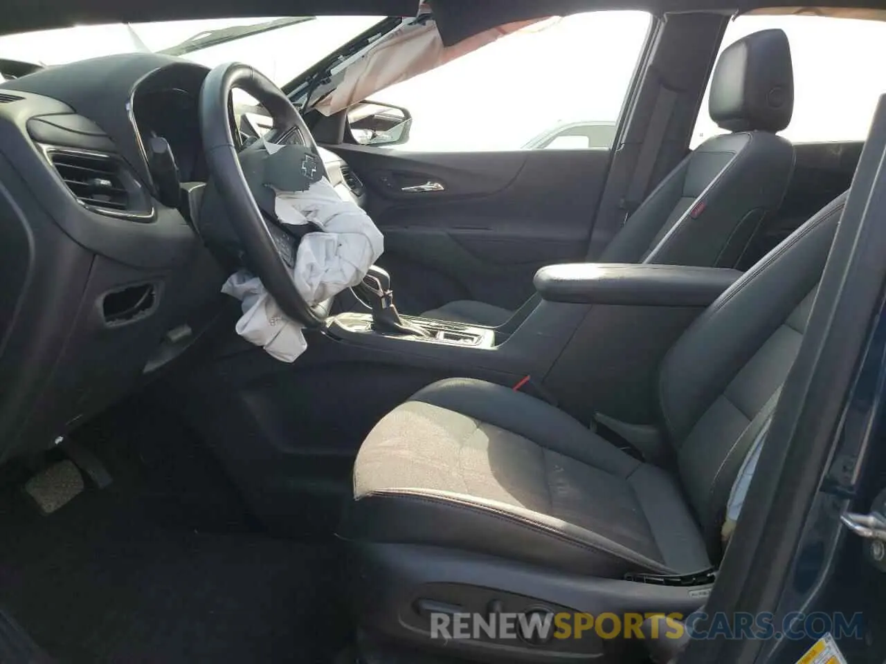 7 Photograph of a damaged car 3GNAXMEV4NS235570 CHEVROLET EQUINOX 2022
