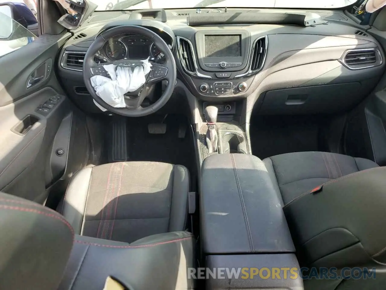 8 Photograph of a damaged car 3GNAXMEV4NS235570 CHEVROLET EQUINOX 2022