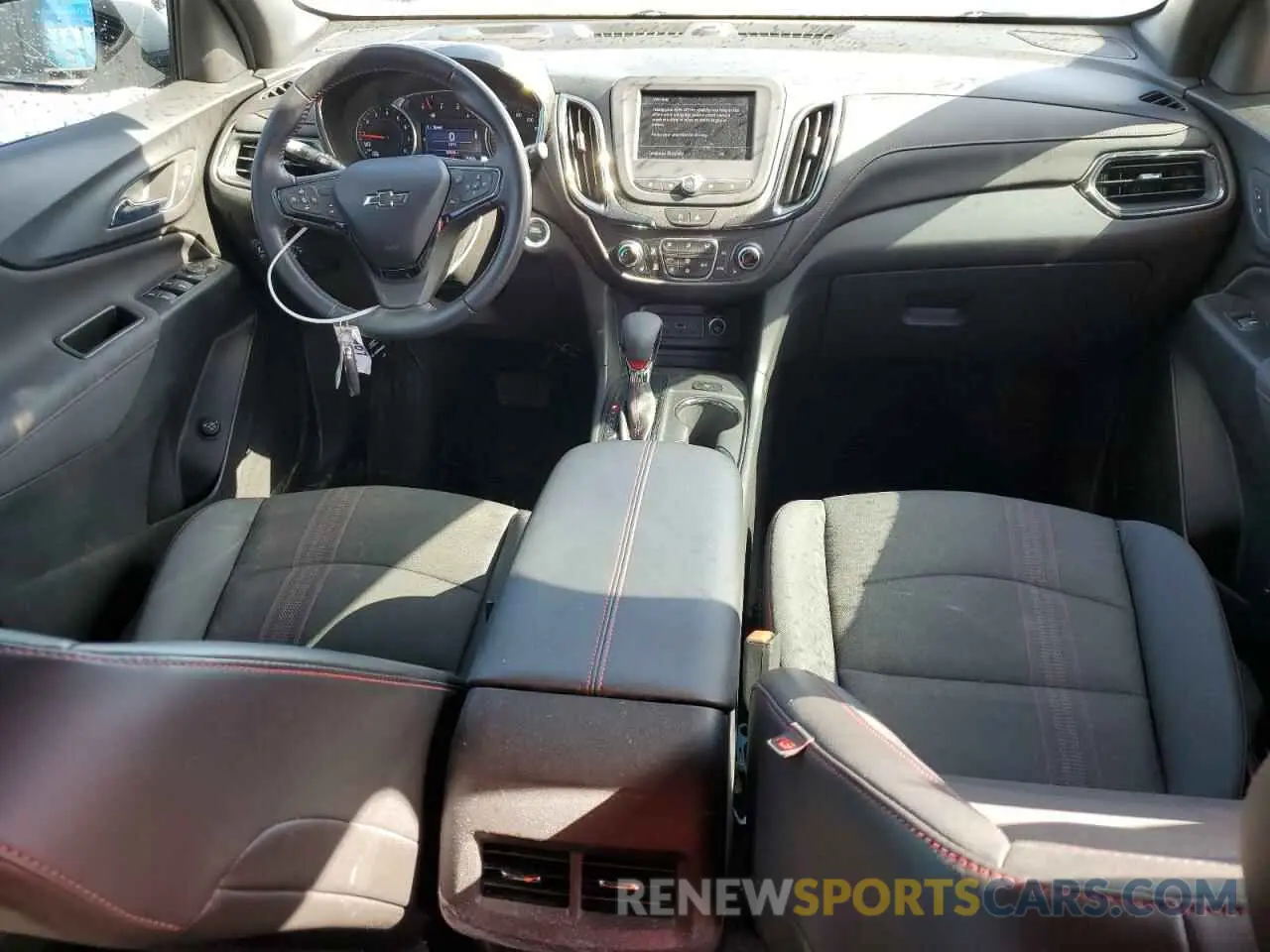 8 Photograph of a damaged car 3GNAXMEV5NS116345 CHEVROLET EQUINOX 2022