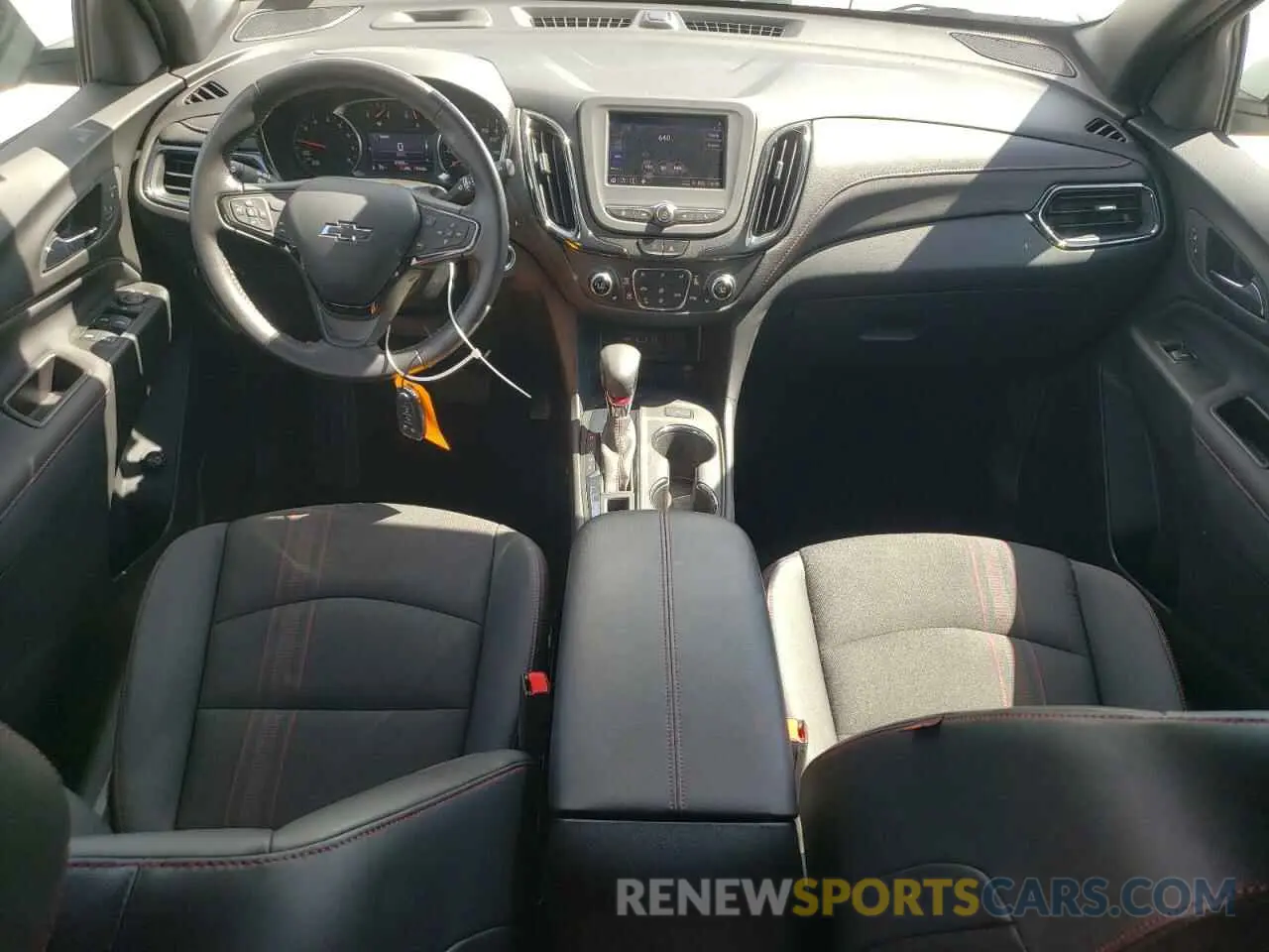8 Фотография поврежденного автомобиля 3GNAXMEV5NS245928 CHEVROLET EQUINOX 2022