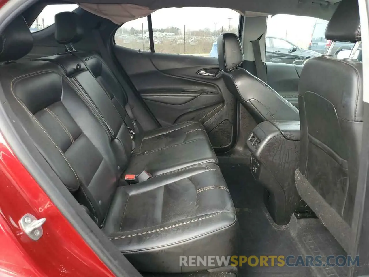 11 Photograph of a damaged car 3GNAXNEVXNS186302 CHEVROLET EQUINOX 2022