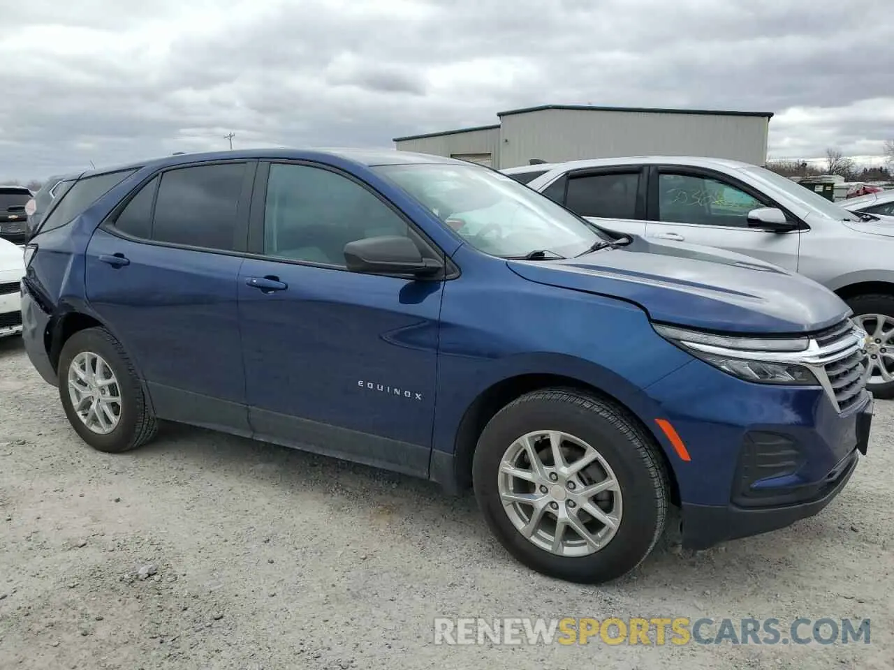 4 Фотография поврежденного автомобиля 3GNAXSEV0NS205101 CHEVROLET EQUINOX 2022