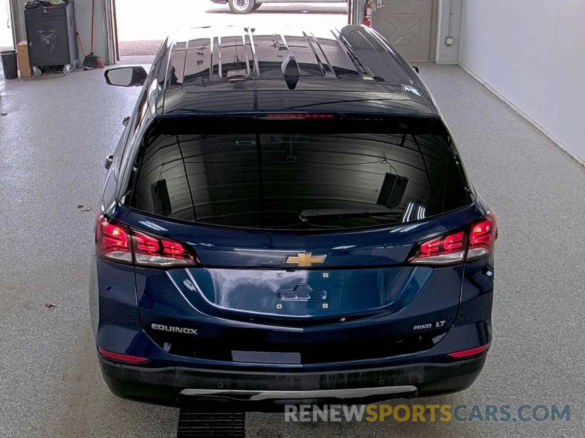36 Photograph of a damaged car 3GNAXTEV0NL134403 CHEVROLET EQUINOX 2022