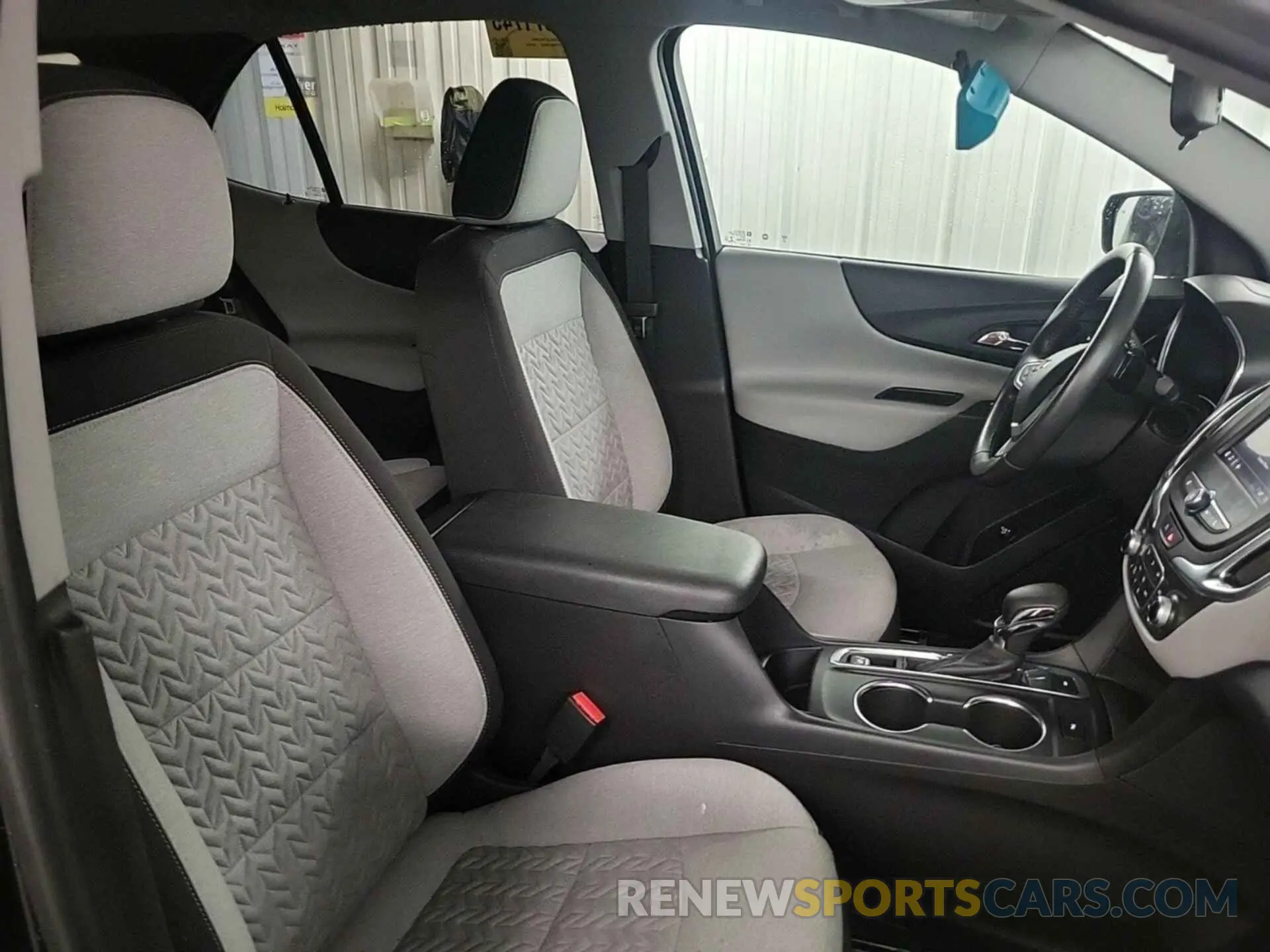 26 Photograph of a damaged car 3GNAXTEV0NL143022 CHEVROLET EQUINOX 2022