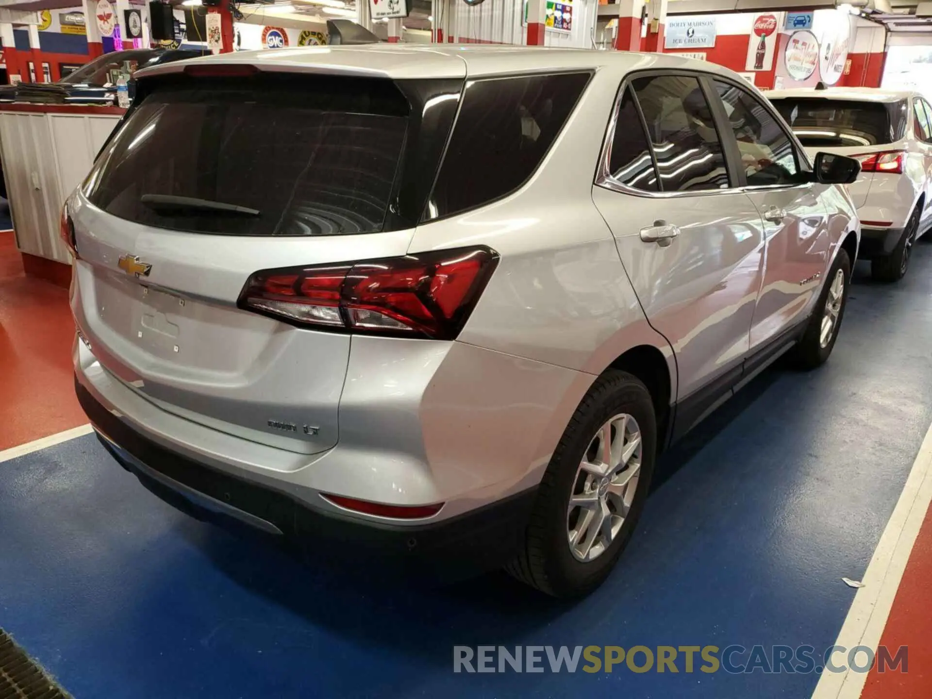 5 Фотография поврежденного автомобиля 3GNAXTEV8NL135587 CHEVROLET EQUINOX 2022