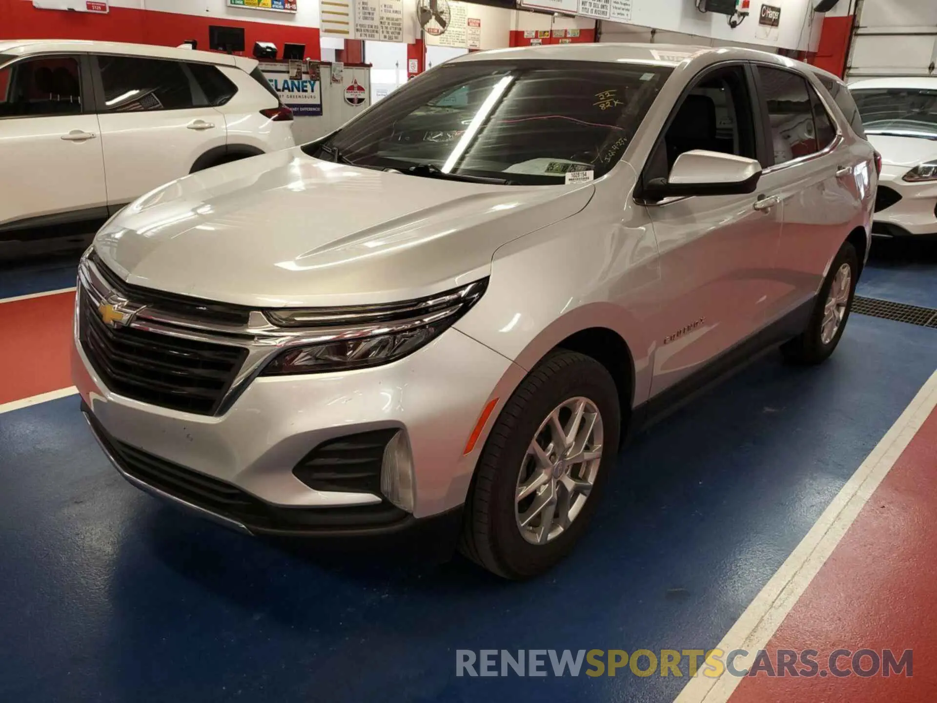 8 Фотография поврежденного автомобиля 3GNAXTEV8NL135587 CHEVROLET EQUINOX 2022