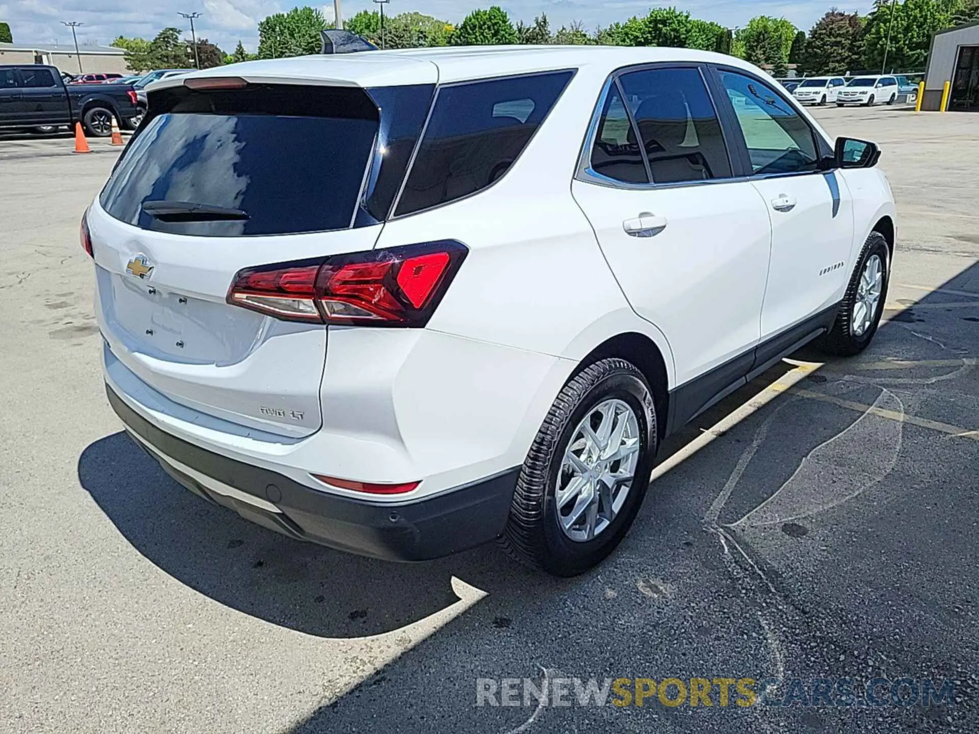 11 Photograph of a damaged car 3GNAXTEVXNL134991 CHEVROLET EQUINOX 2022