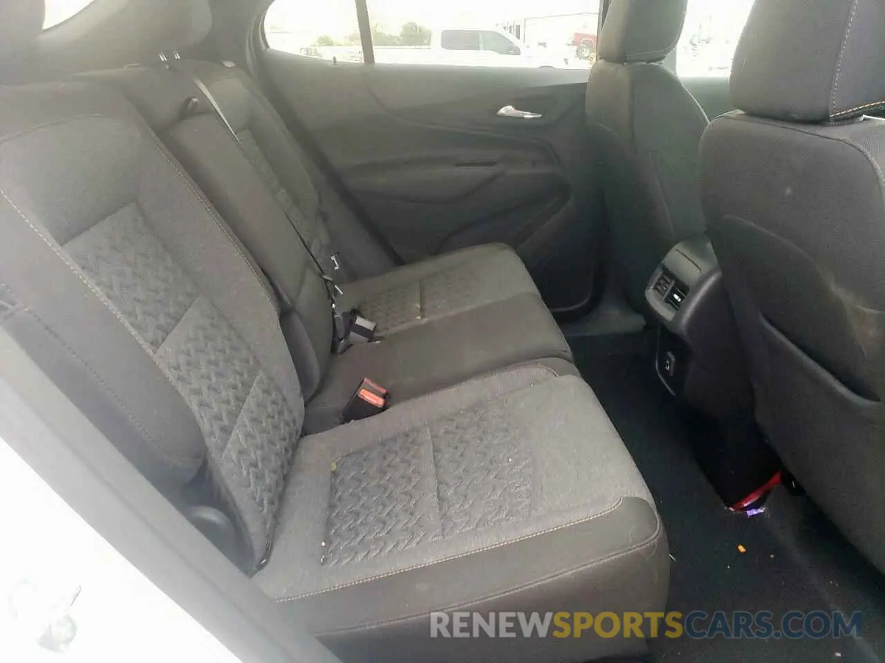 10 Photograph of a damaged car 3GNAXUEV0NL284341 CHEVROLET EQUINOX 2022