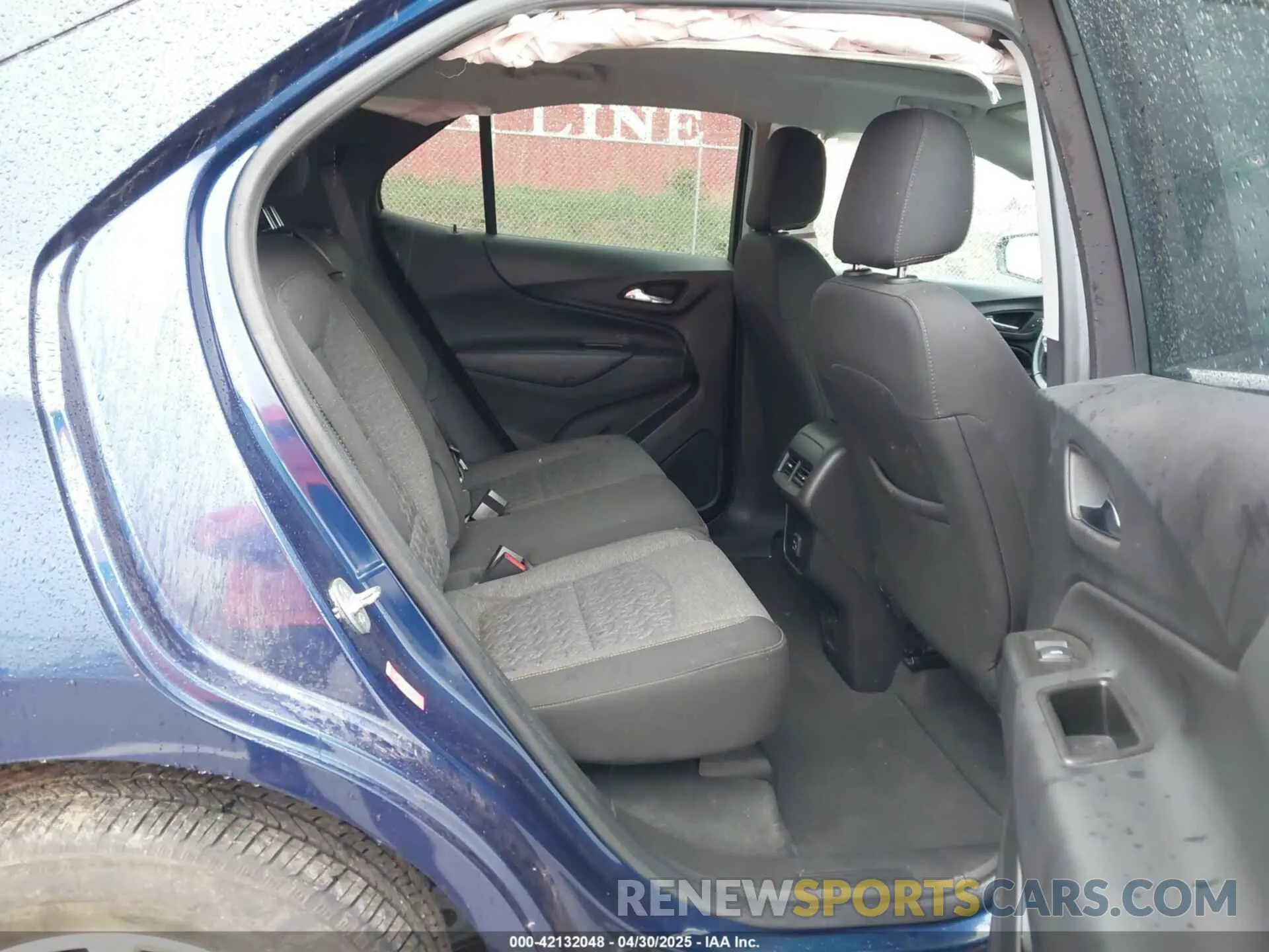 8 Photograph of a damaged car 3GNAXUEV0NL287708 CHEVROLET EQUINOX 2022