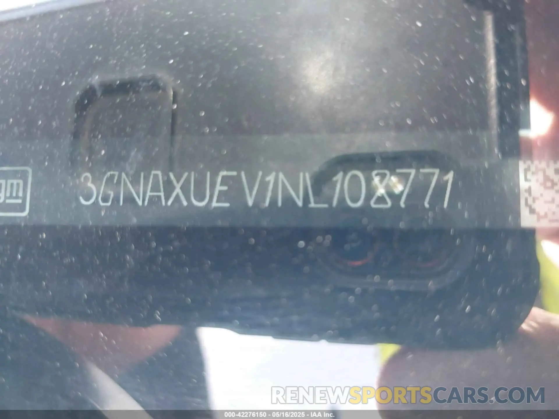 9 Photograph of a damaged car 3GNAXUEV1NL108771 CHEVROLET EQUINOX 2022