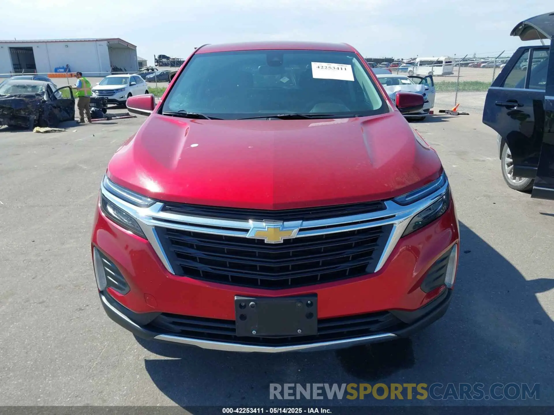 12 Photograph of a damaged car 3GNAXUEV2NL141035 CHEVROLET EQUINOX 2022