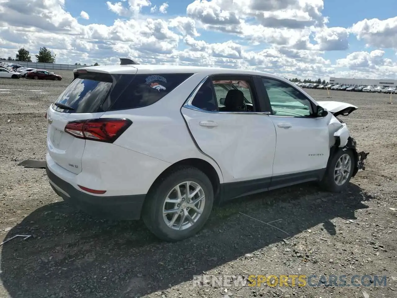 3 Photograph of a damaged car 3GNAXUEV2NL182166 CHEVROLET EQUINOX 2022
