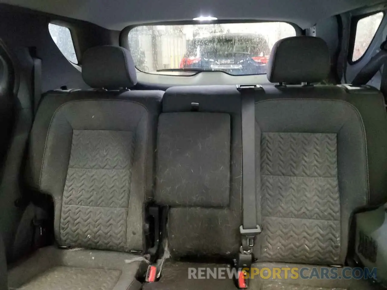 10 Photograph of a damaged car 3GNAXUEV2NL215747 CHEVROLET EQUINOX 2022