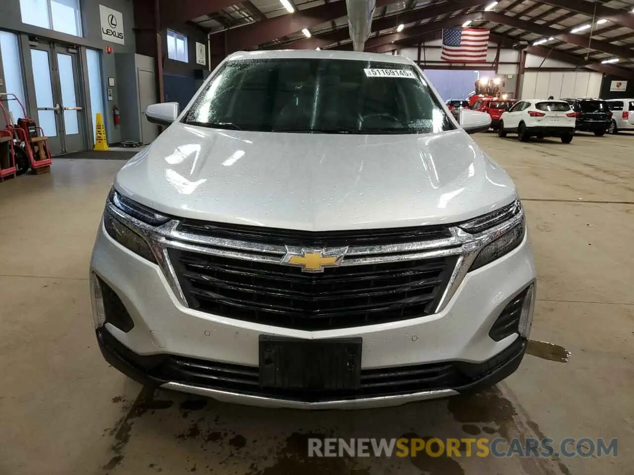 5 Photograph of a damaged car 3GNAXUEV2NL215747 CHEVROLET EQUINOX 2022