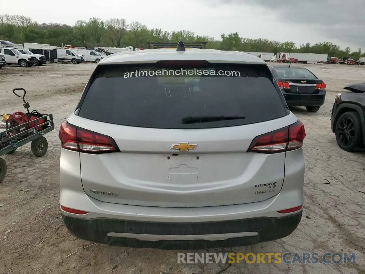 6 Photograph of a damaged car 3GNAXUEV3NL105158 CHEVROLET EQUINOX 2022