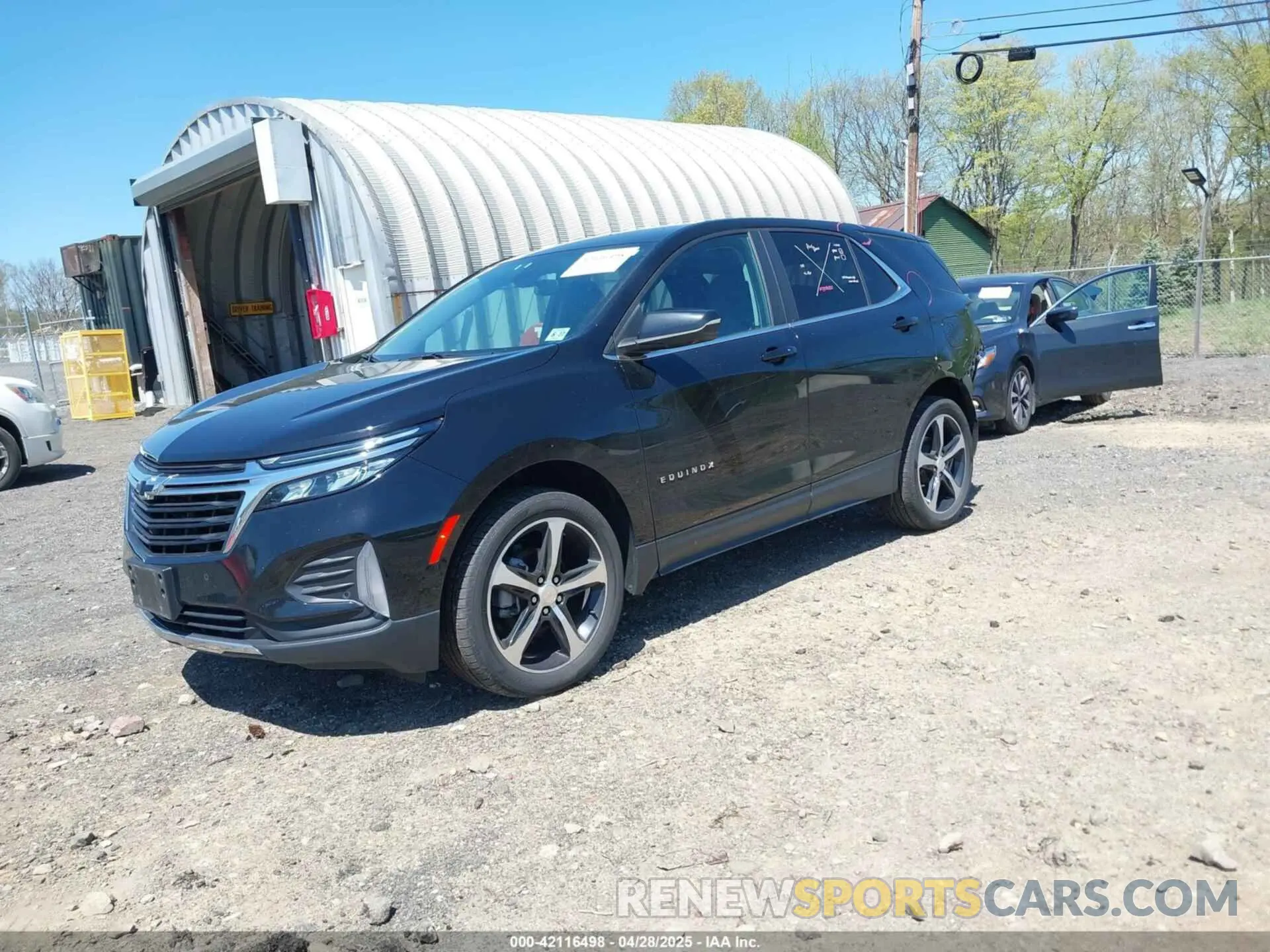 2 Фотография поврежденного автомобиля 3GNAXUEV3NL239894 CHEVROLET EQUINOX 2022