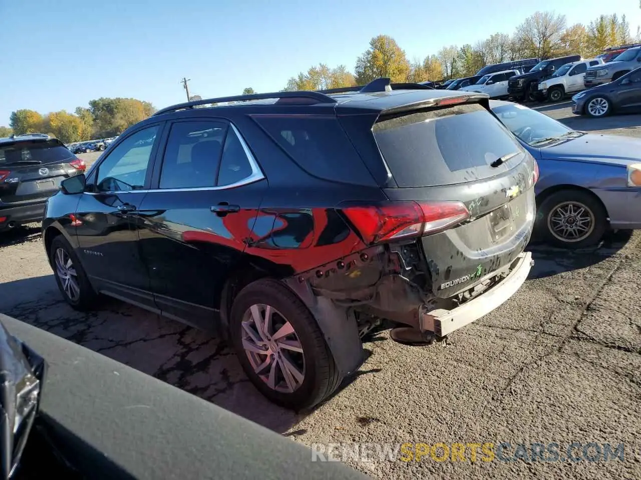 2 Photograph of a damaged car 3GNAXUEV3NL314349 CHEVROLET EQUINOX 2022
