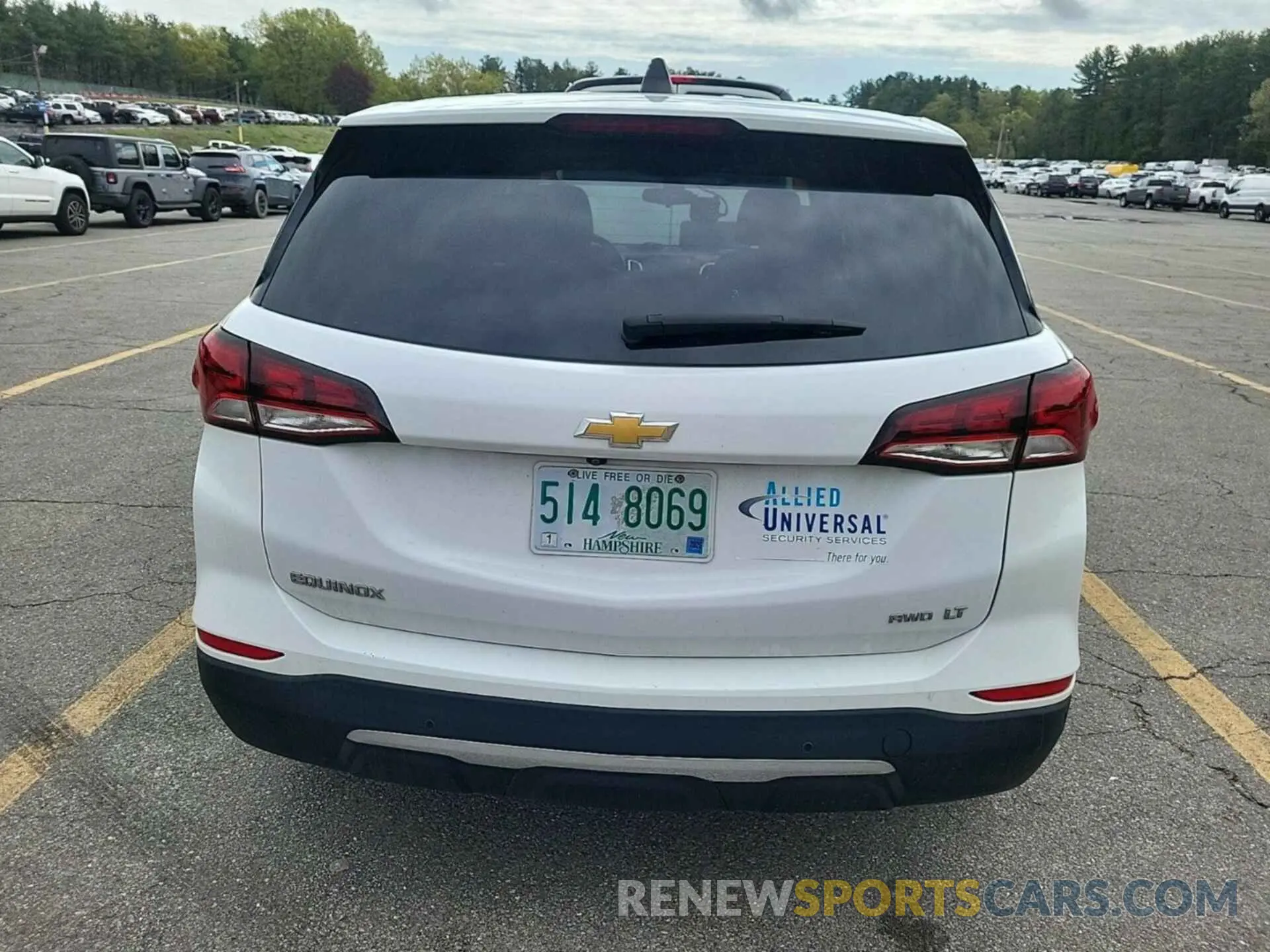 31 Photograph of a damaged car 3GNAXUEV4NL122521 CHEVROLET EQUINOX 2022