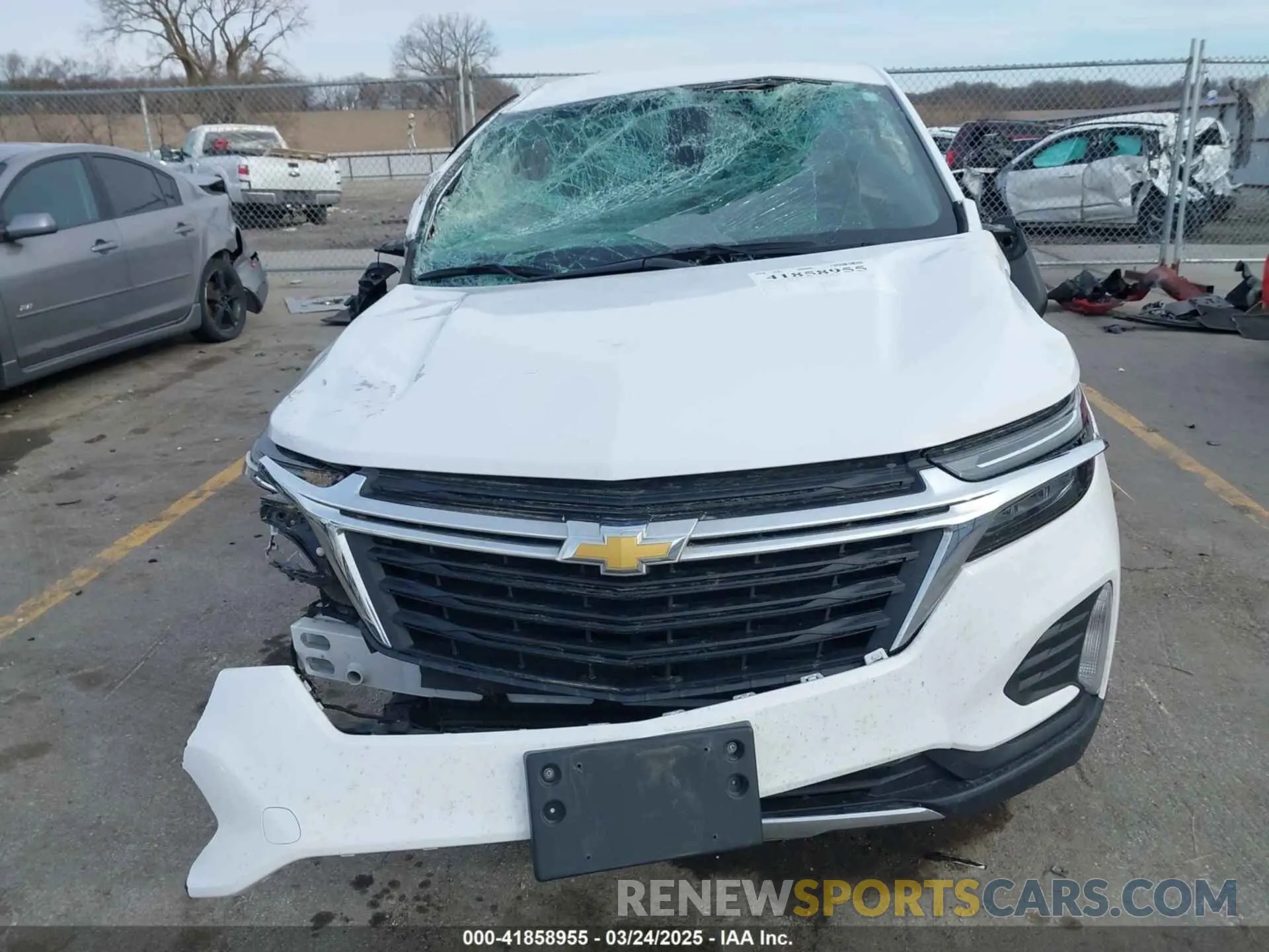12 Photograph of a damaged car 3GNAXUEV4NL187577 CHEVROLET EQUINOX 2022