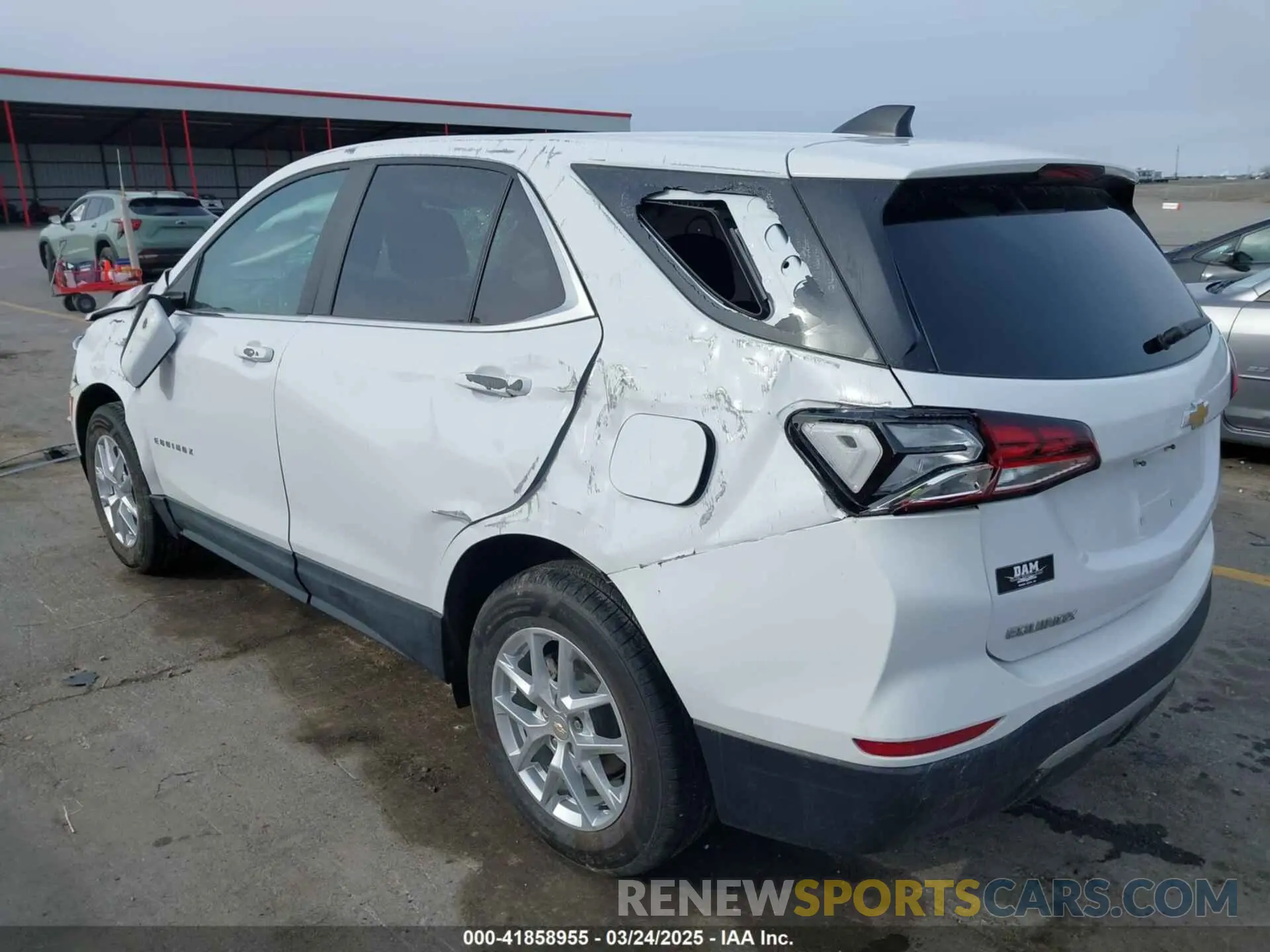 3 Photograph of a damaged car 3GNAXUEV4NL187577 CHEVROLET EQUINOX 2022