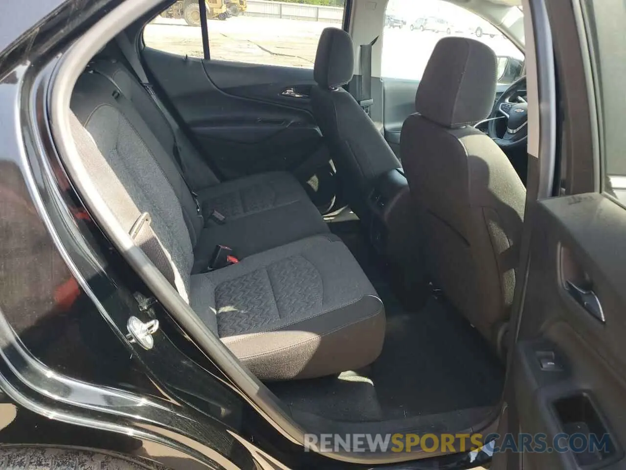 10 Photograph of a damaged car 3GNAXUEV4NL203082 CHEVROLET EQUINOX 2022