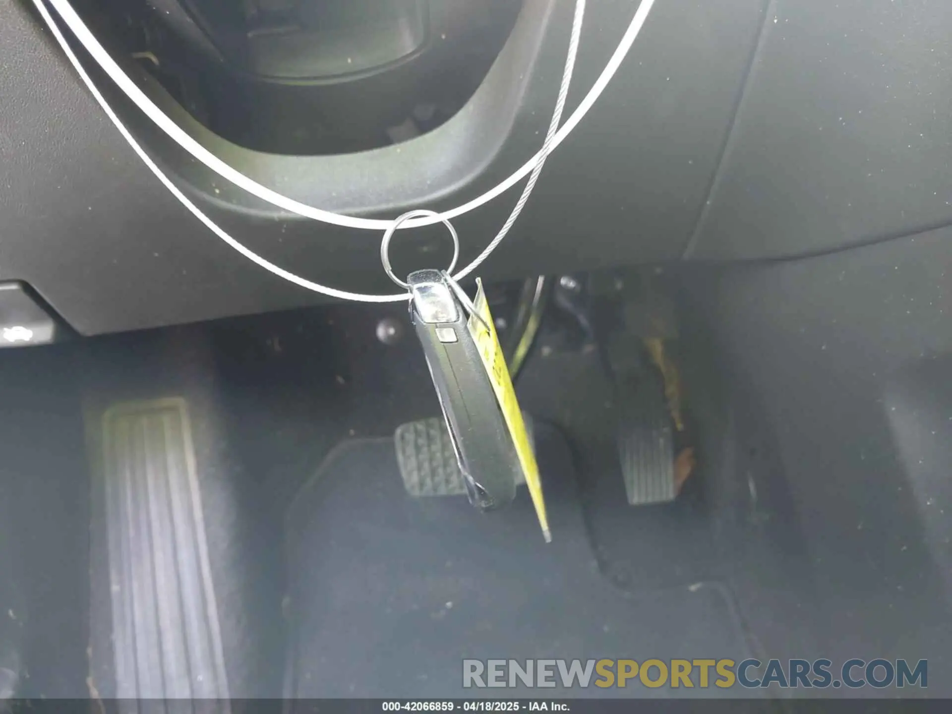 11 Photograph of a damaged car 3GNAXUEV4NL308611 CHEVROLET EQUINOX 2022