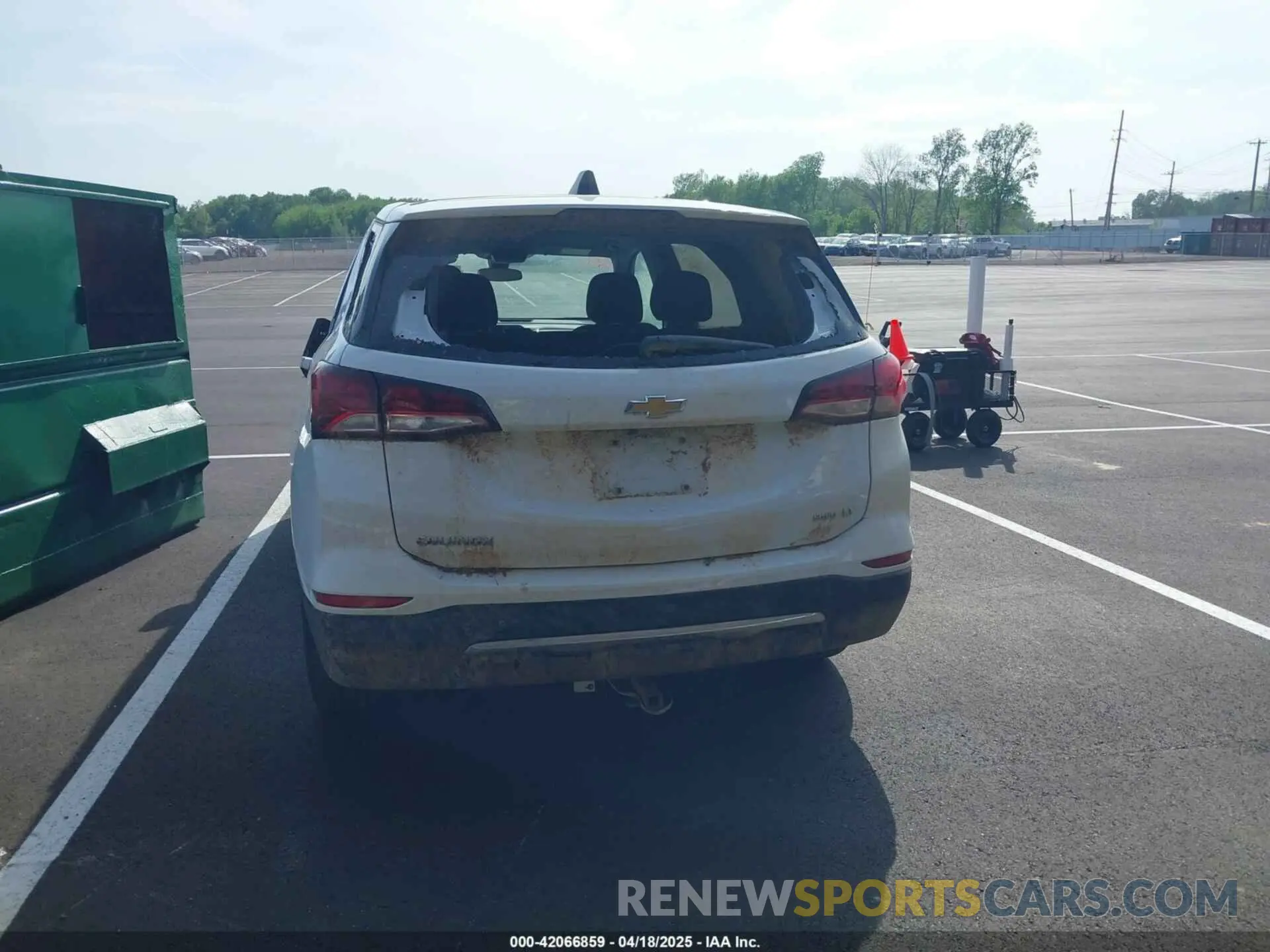 16 Photograph of a damaged car 3GNAXUEV4NL308611 CHEVROLET EQUINOX 2022