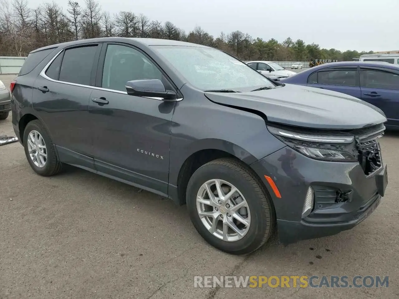 4 Photograph of a damaged car 3GNAXUEV4NS198472 CHEVROLET EQUINOX 2022