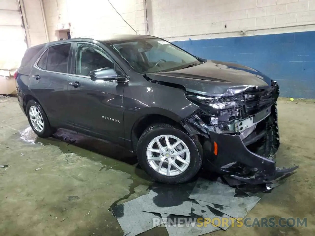 4 Photograph of a damaged car 3GNAXUEV4NS244589 CHEVROLET EQUINOX 2022