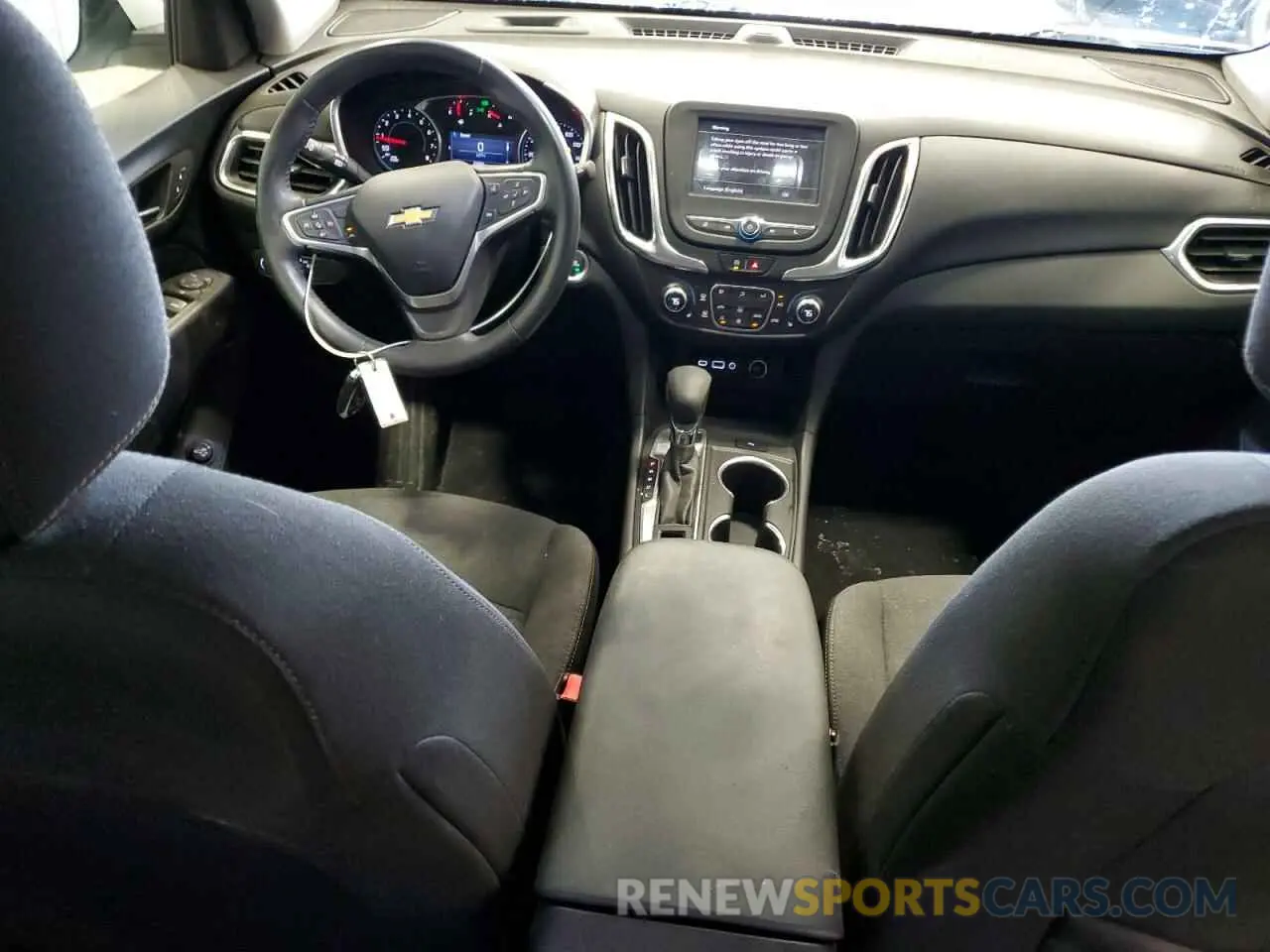 8 Photograph of a damaged car 3GNAXUEV5NL120244 CHEVROLET EQUINOX 2022