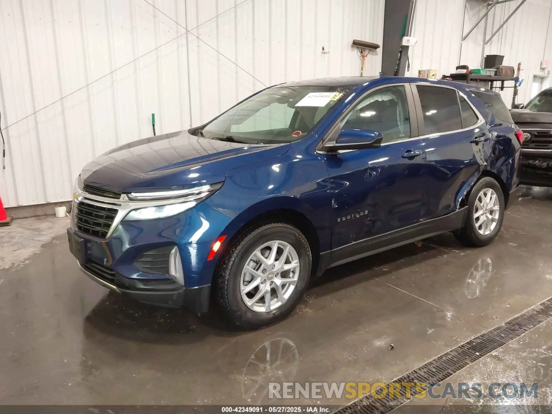 2 Фотография поврежденного автомобиля 3GNAXUEV5NL160985 CHEVROLET EQUINOX 2022
