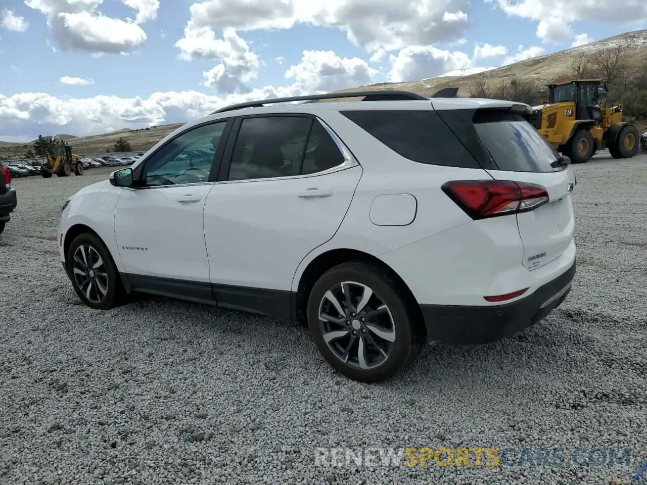 2 Photograph of a damaged car 3GNAXUEV5NL212938 CHEVROLET EQUINOX 2022