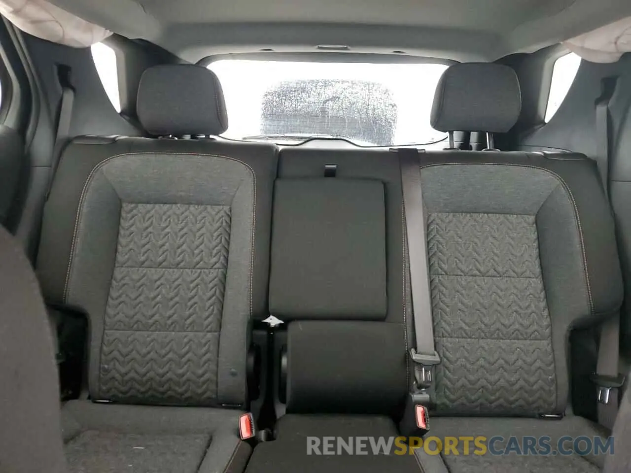 10 Photograph of a damaged car 3GNAXUEV5NL237113 CHEVROLET EQUINOX 2022