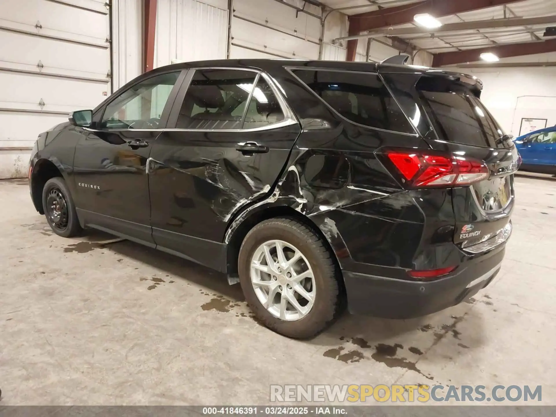 3 Фотография поврежденного автомобиля 3GNAXUEV5NL302493 CHEVROLET EQUINOX 2022