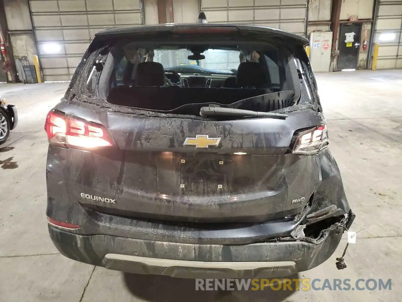 6 Photograph of a damaged car 3GNAXUEV5NS239563 CHEVROLET EQUINOX 2022