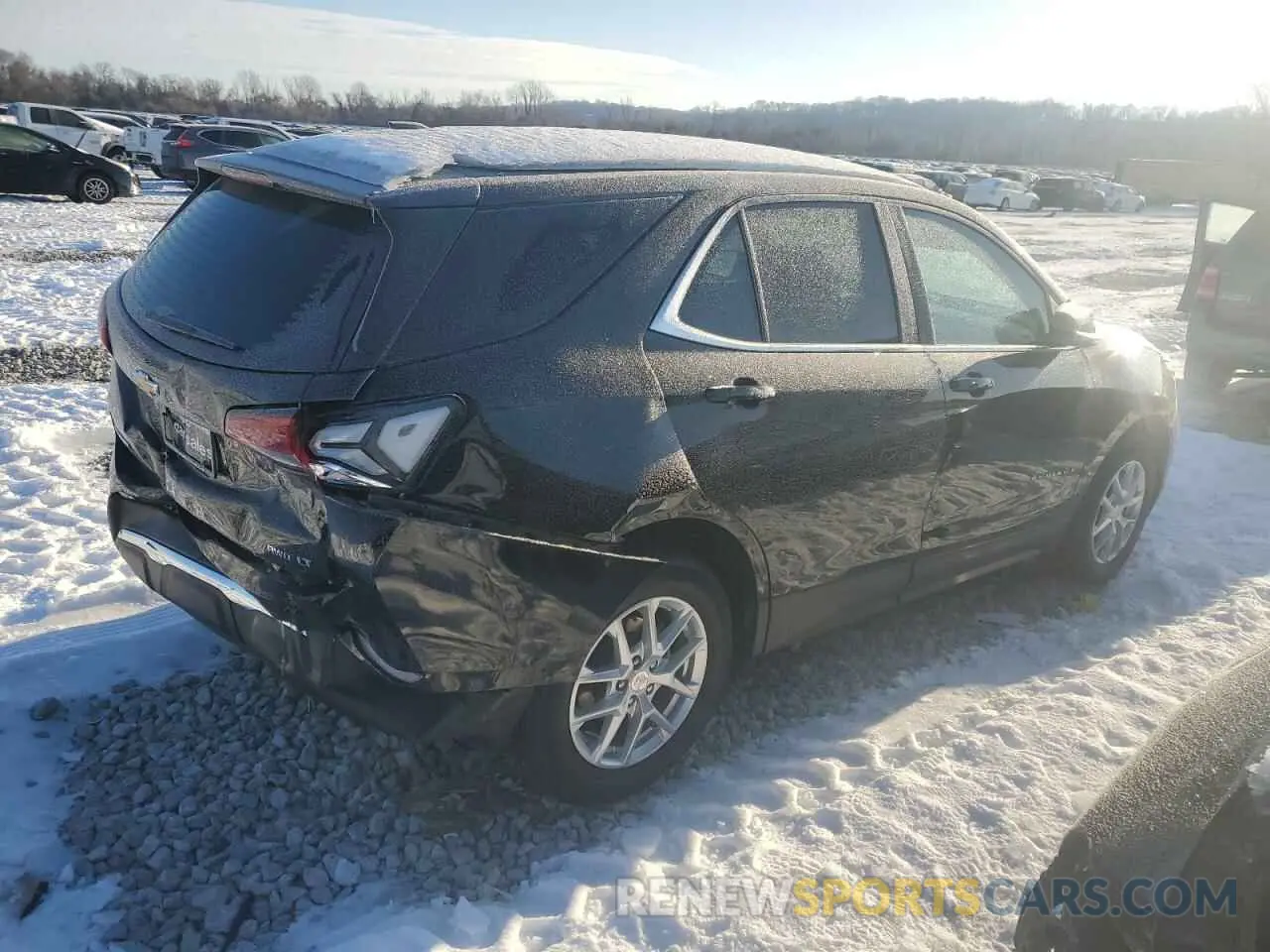 3 Photograph of a damaged car 3GNAXUEV6NL114808 CHEVROLET EQUINOX 2022