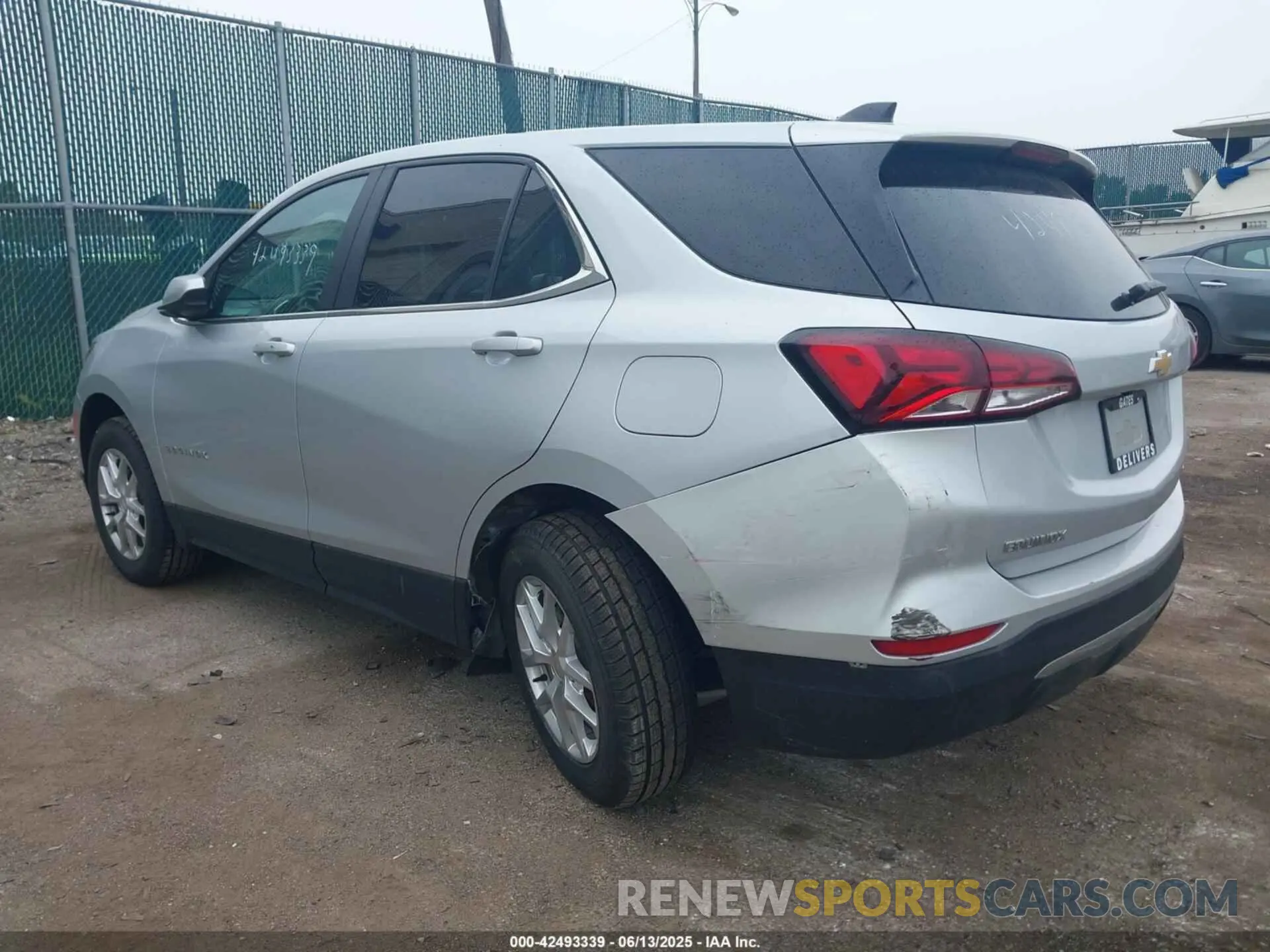 3 Photograph of a damaged car 3GNAXUEV6NL191212 CHEVROLET EQUINOX 2022