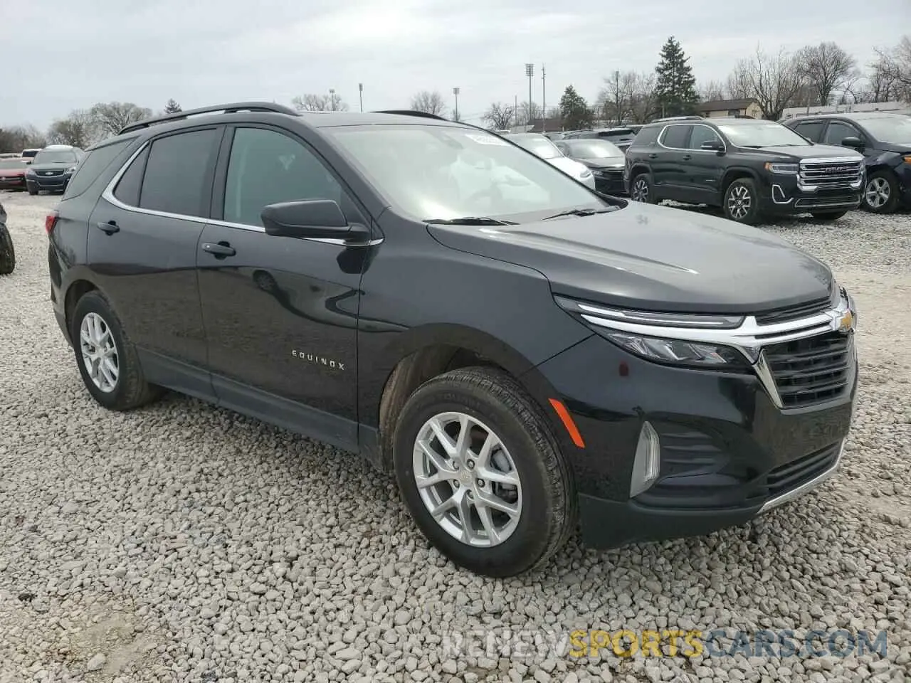 4 Photograph of a damaged car 3GNAXUEV6NL314426 CHEVROLET EQUINOX 2022