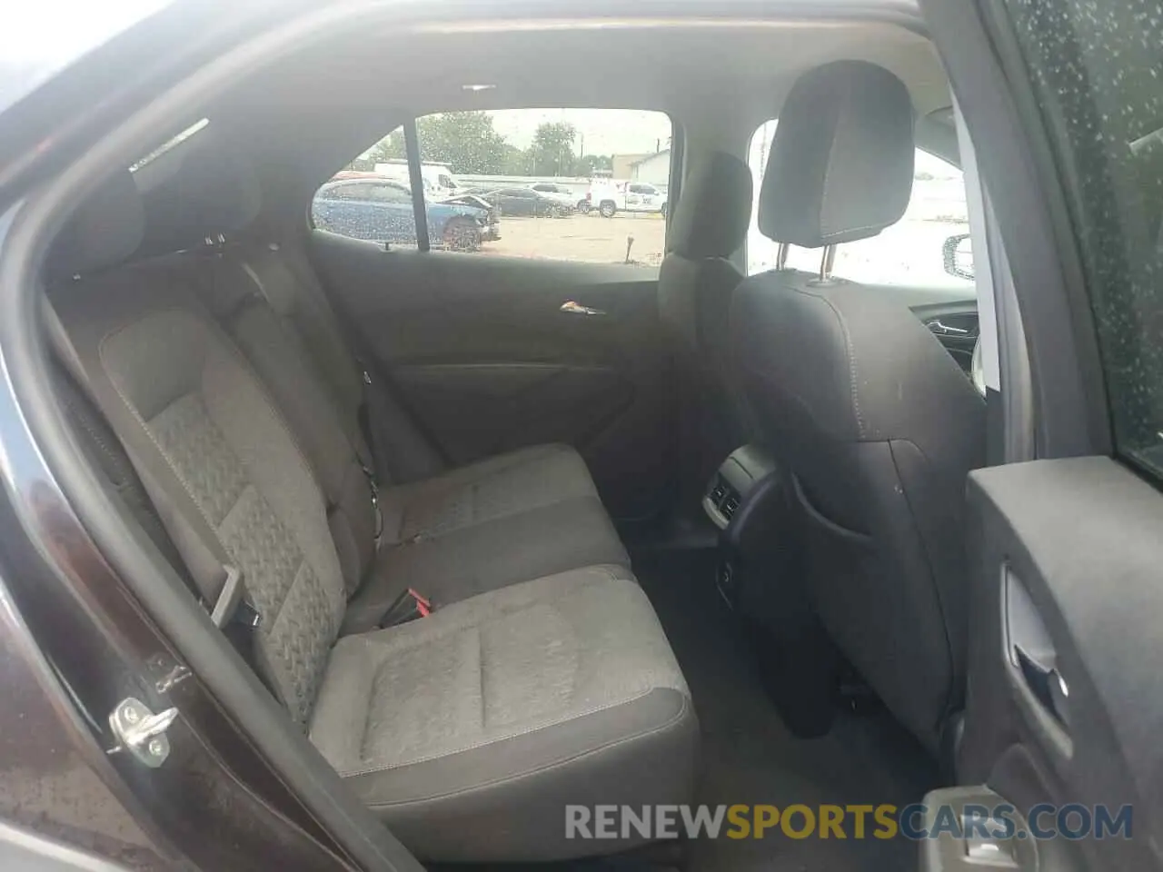 11 Photograph of a damaged car 3GNAXUEV6NS186694 CHEVROLET EQUINOX 2022
